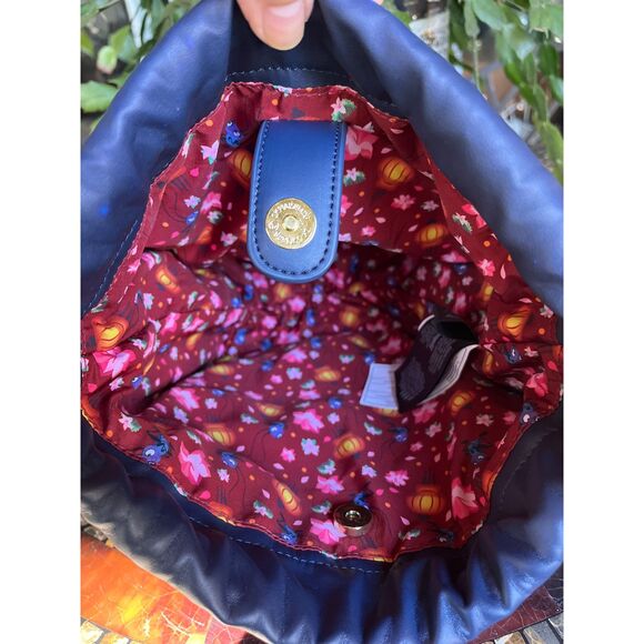 Loungefly Disney Mulan Castle Cinch Sack Crossbody Bucket Bag NWOT - Picture 4 of 10